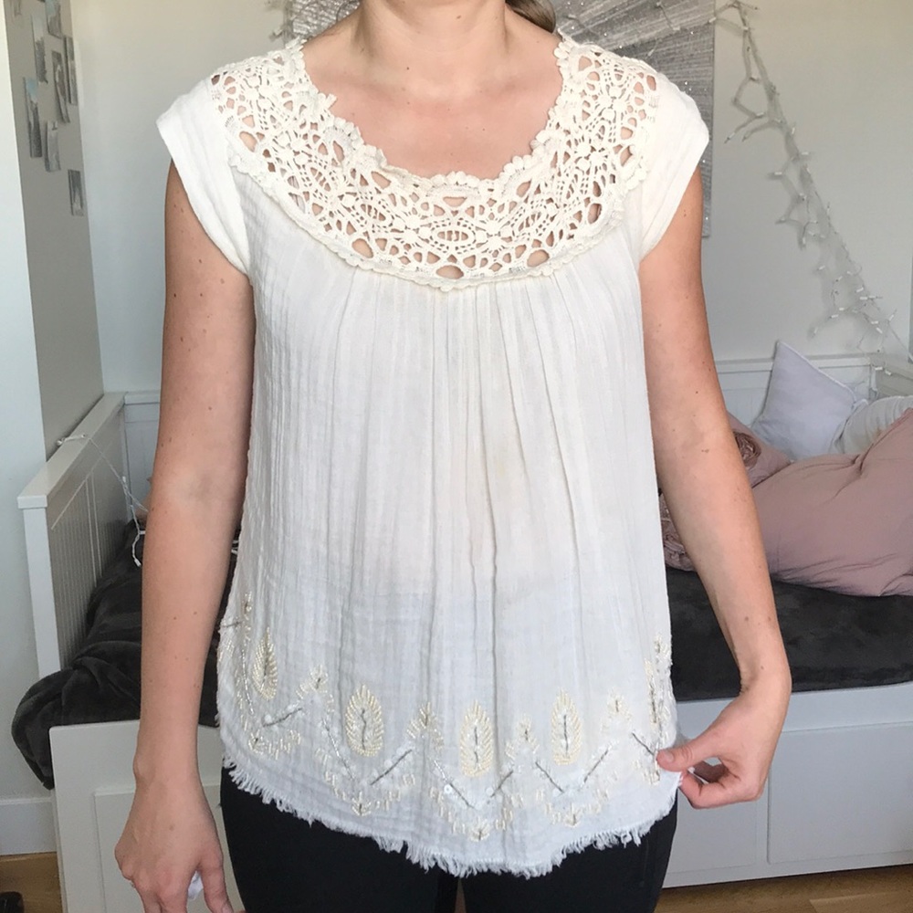 Anthropology cream t- shirt